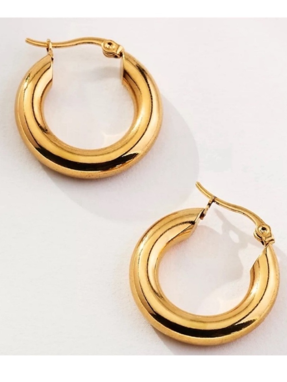 New! Gold Hoop Earrings (3041) NWOT